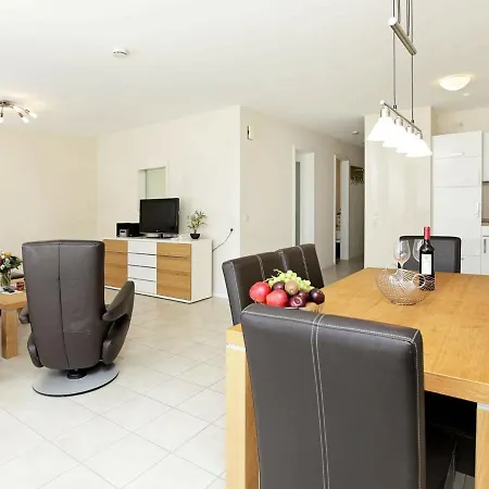 Two-bedroom In 16 *
